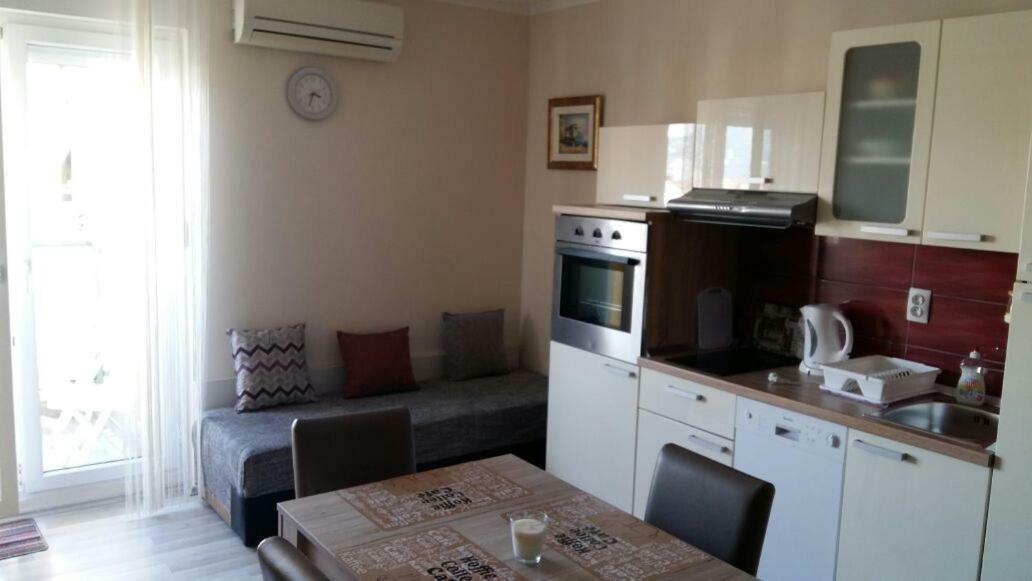 Apartment Oli สปลิท ภายนอก รูปภาพ
